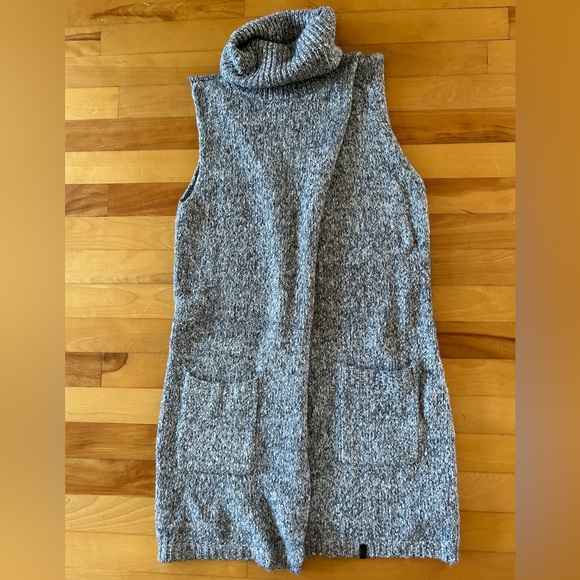 Grey Rudsak Cowl Neck Sleeveless Top XS/S - Picture 2 of 5